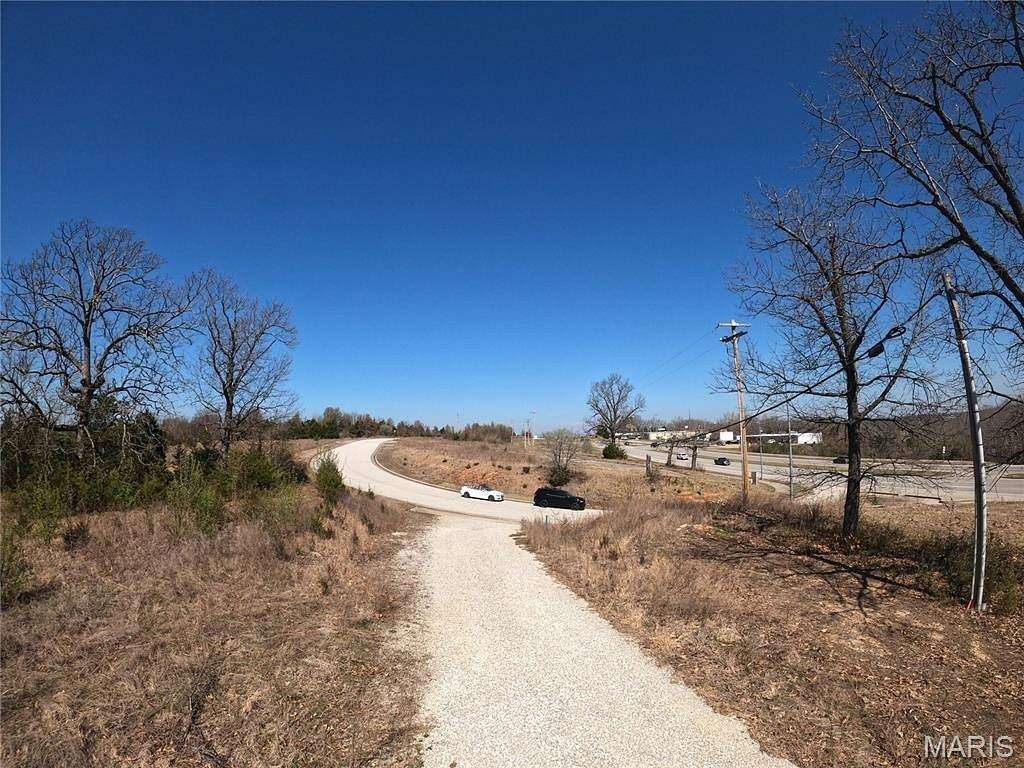 3.37 Acres of Commercial Land for Sale in St. Robert, Missouri