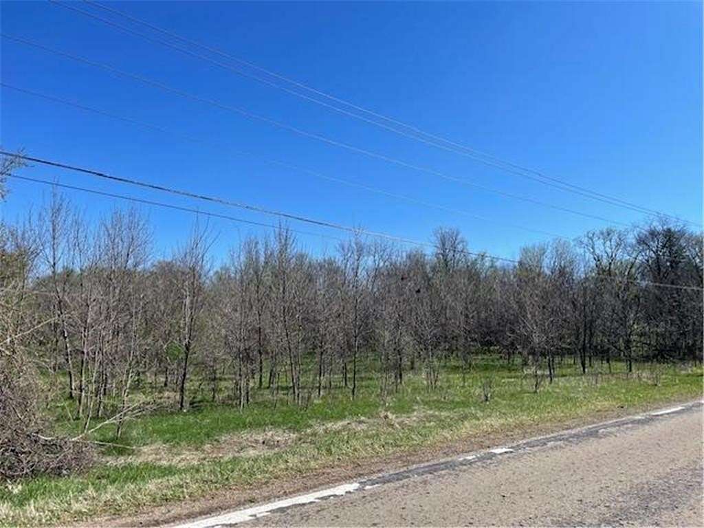 1.52 Acres of Residential Land for Sale in Albert Lea, Minnesota