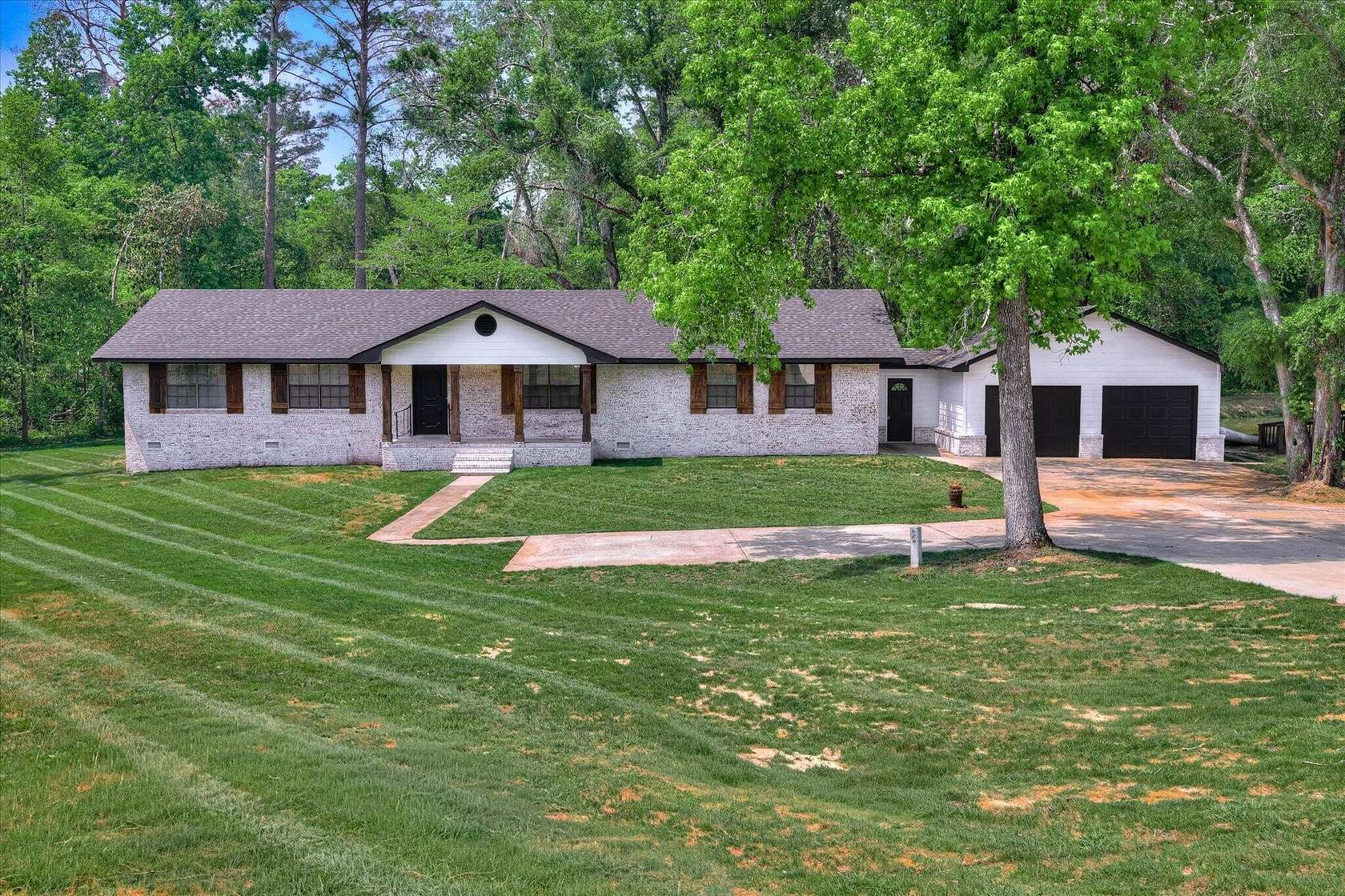 1.5 Acres of Land with Home for Sale in Louisville, Georgia