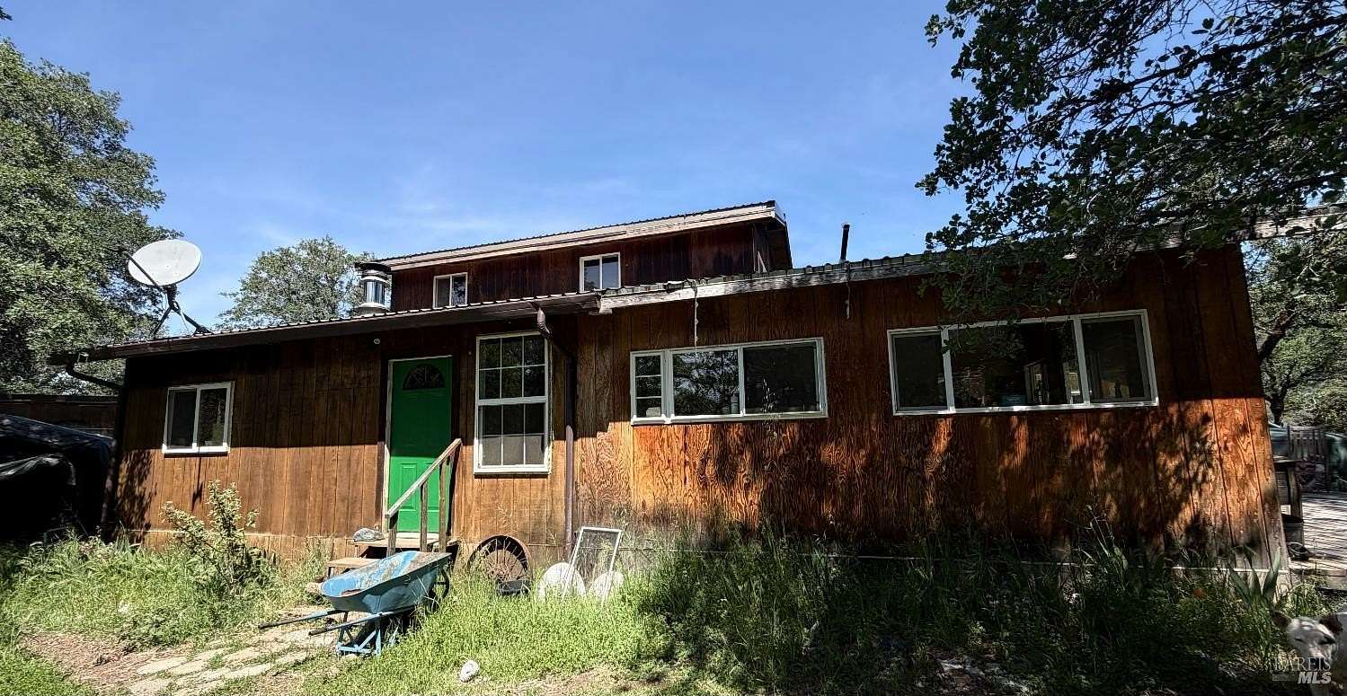 20 Acres of Agricultural Land with Home for Sale in Covelo, California