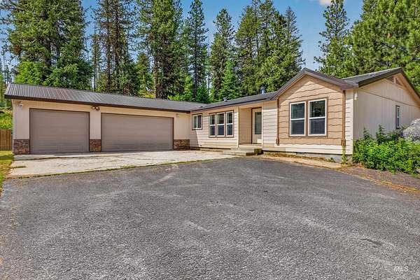 1.56 Acres of Land with Home for Sale in Cascade, Idaho