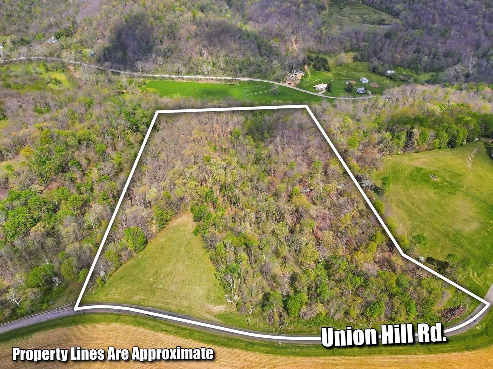 22 Acres of Recreational Land for Sale in Blue Rock, Ohio