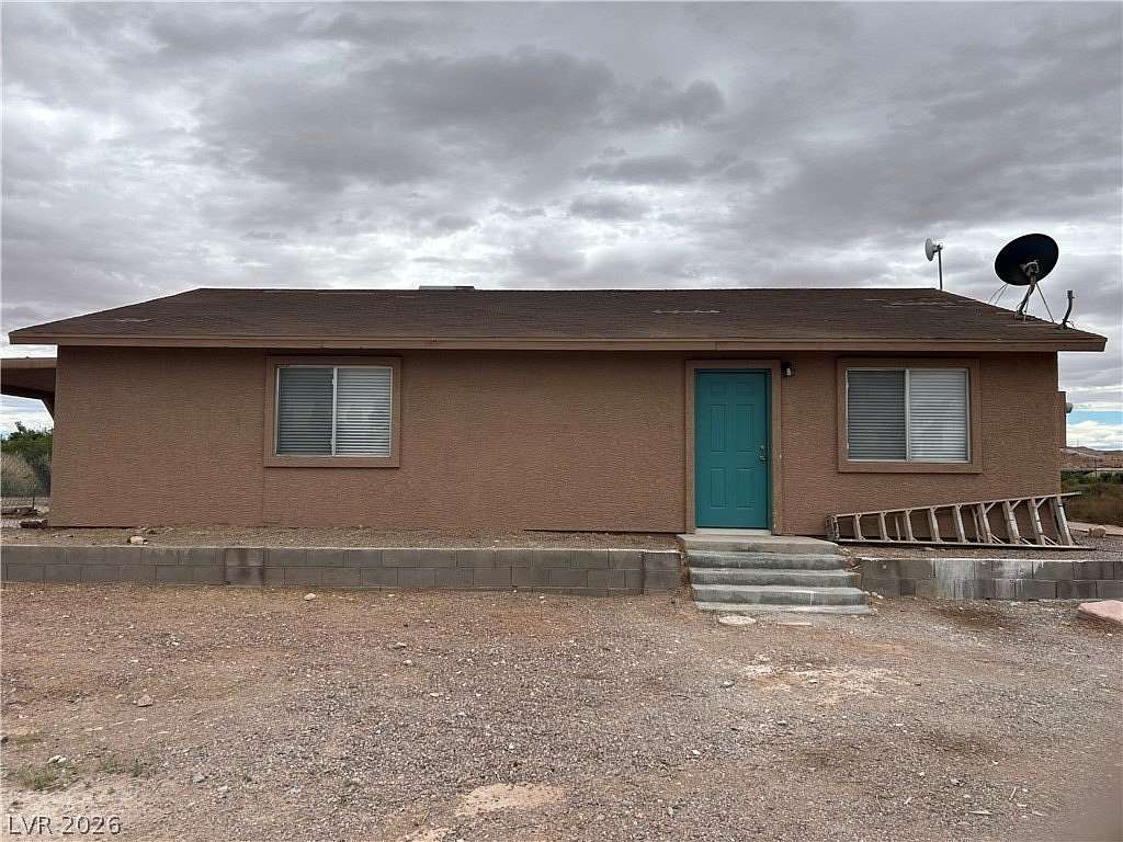 6.58 Acres of Land with Home for Sale in Moapa, Nevada