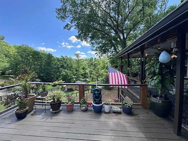 9.35 Acres of Land with Home for Sale in Franklin, Tennessee