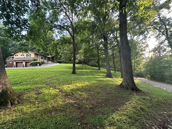 9.35 Acres of Land with Home for Sale in Franklin, Tennessee