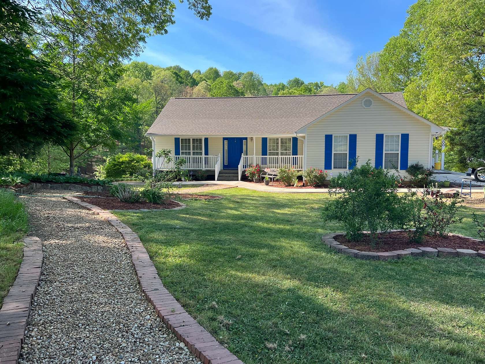 72 Acres of Land for Sale in Toccoa, Georgia