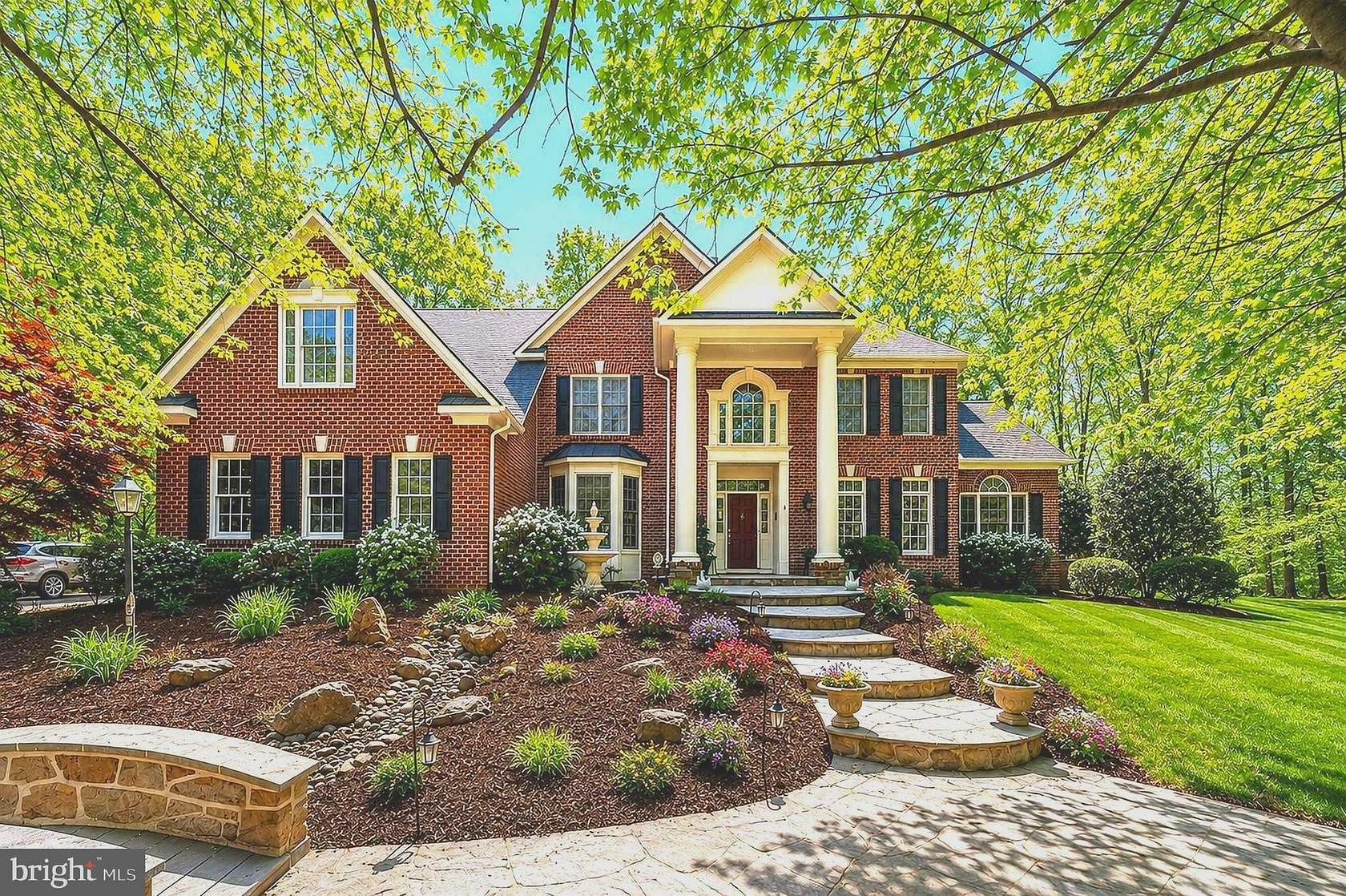 3 Acres of Land with Home for Sale in Leesburg, Virginia