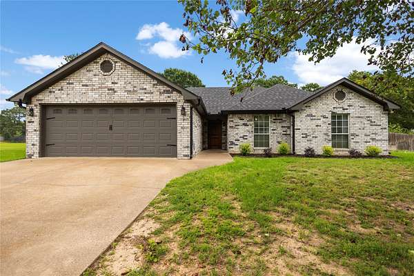 2 Acres of Land with Home for Sale in Longview, Texas