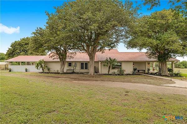12.6 Acres of Land with Home for Sale in Victoria, Texas