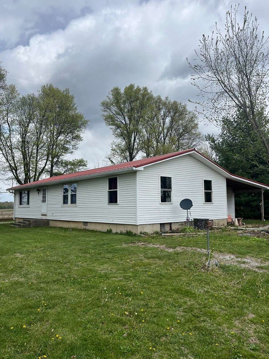 5 Acres of Land with Home for Auction in Kingman, Indiana