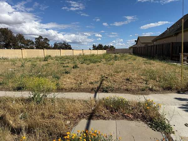 0.15 Acres of Residential Land for Sale in Greenfield, California