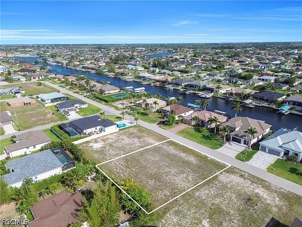 0.34 Acres of Residential Land for Sale in Cape Coral, Florida