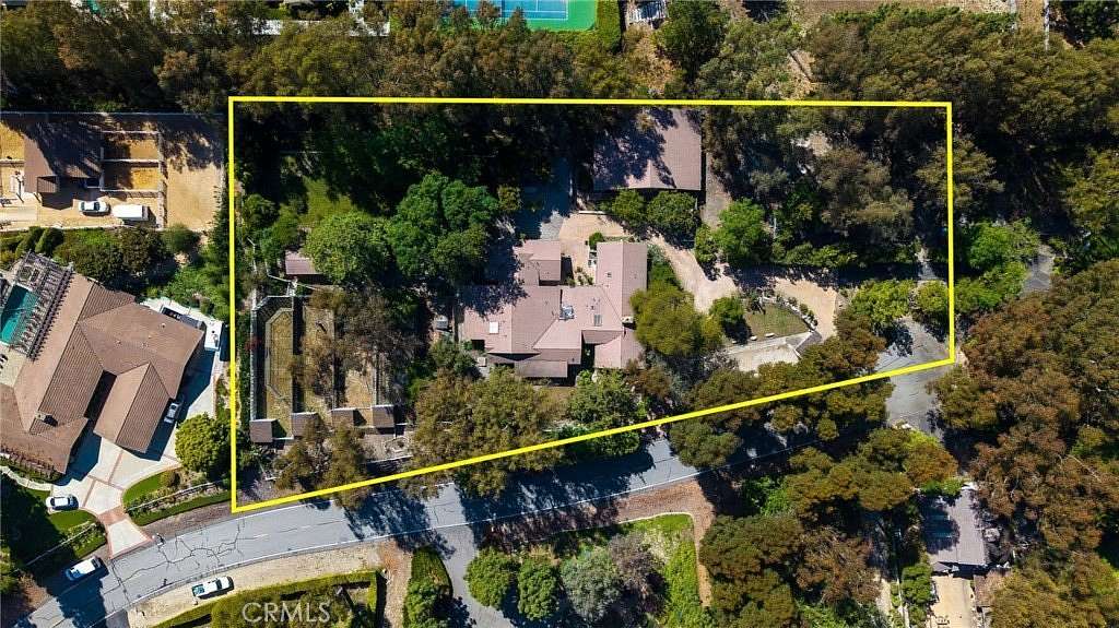 2 Acres of Land with Home for Sale in Rolling Hills, California