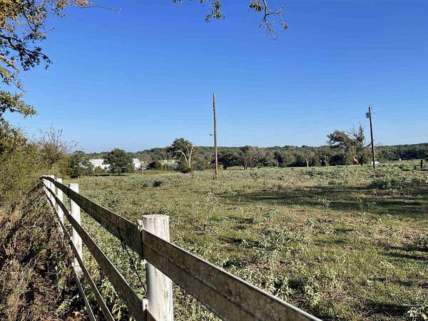 30 Acres of Land for Sale in LaRue, Texas