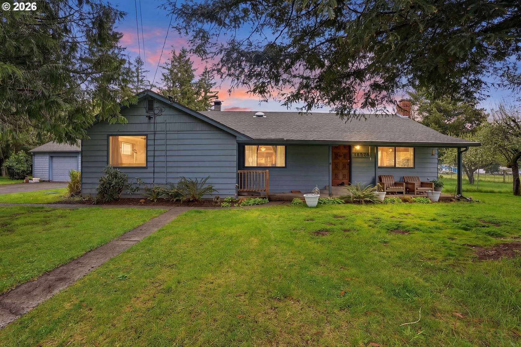 3 Acres of Land with Home for Sale in Mill City, Oregon