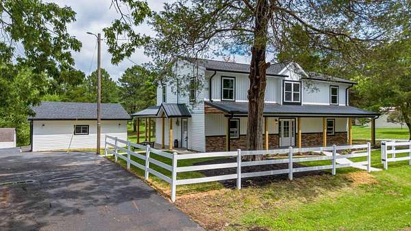 2.15 Acres of Land with Home for Sale in Benton, Kentucky