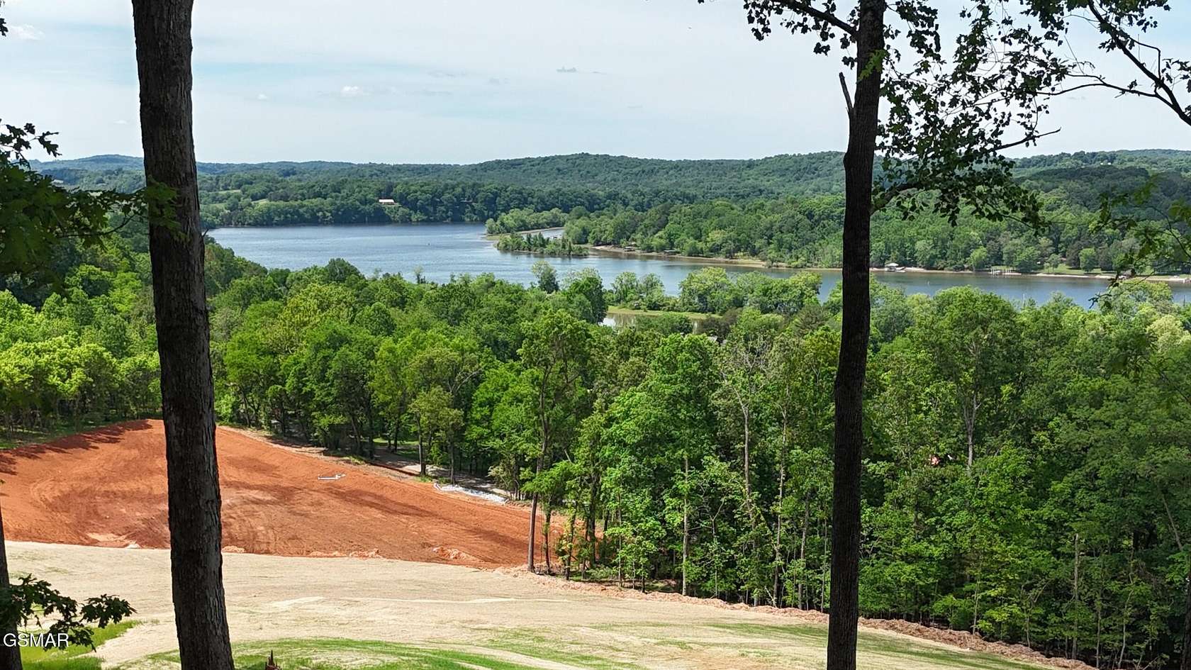 1.55 Acres of Residential Land for Sale in Loudon, Tennessee