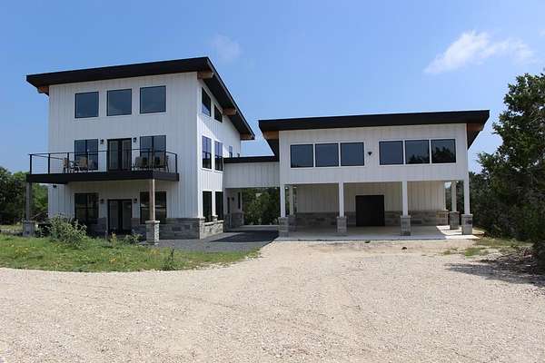 17 Acres of Land with Home for Sale in Fredericksburg, Texas