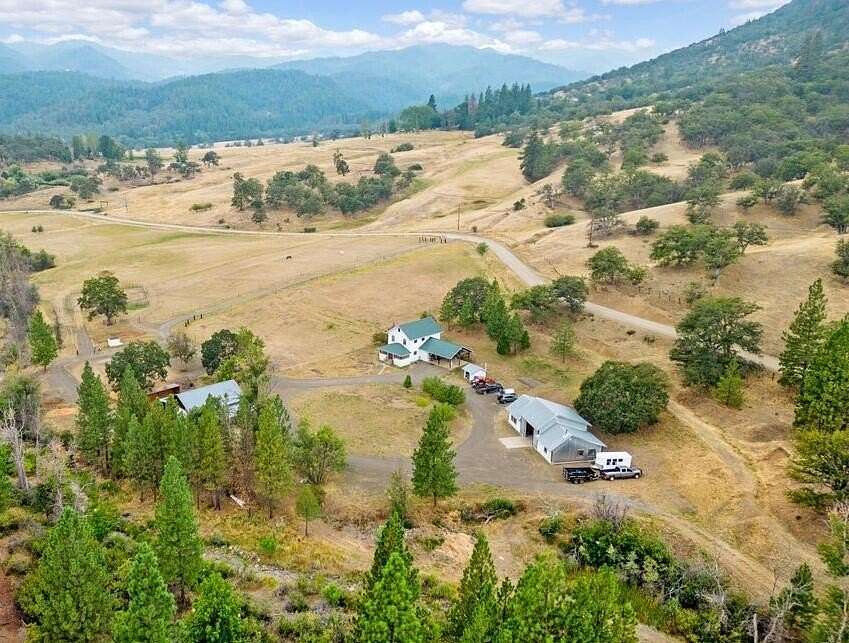45.3 Acres of Land with Home for Sale in Ashland, Oregon