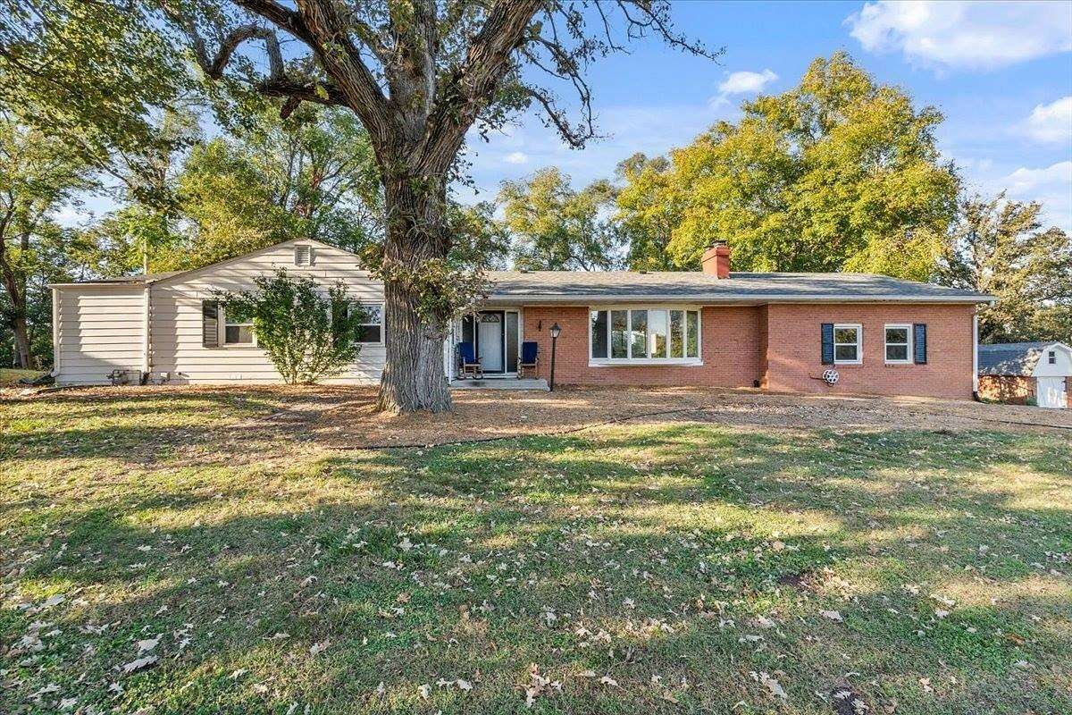 1.73 Acres of Land with Home for Sale in Rock Island, Illinois