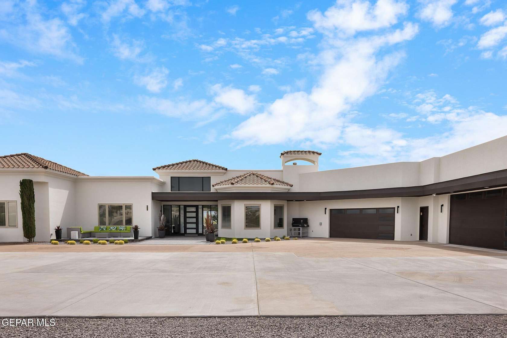 1.66 Acres of Land with Home for Sale in Las Cruces, New Mexico