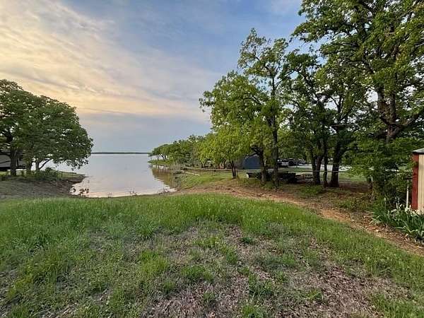 0.84 Acres of Residential Land for Sale in Nocona, Texas