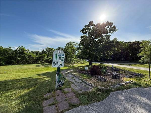 0.35 Acres of Residential Land for Sale in Holiday Island, Arkansas