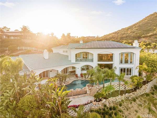 5 Acres of Land with Home for Sale in Murrieta, California