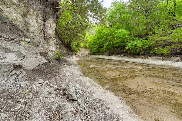 7.53 Acres of Residential Land for Sale in Waxahachie, Texas