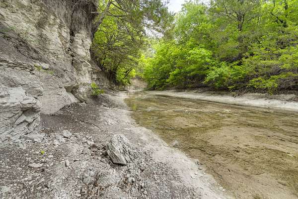 7.53 Acres of Residential Land for Sale in Waxahachie, Texas