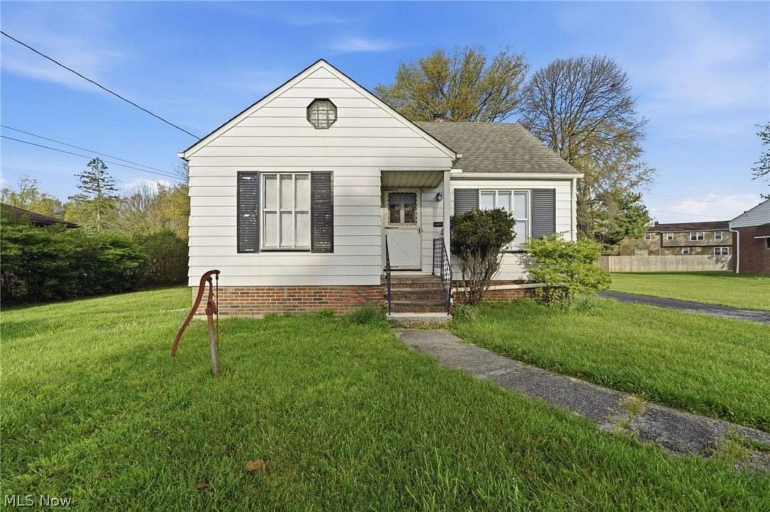 1.59 Acres of Land with Home for Sale in Seven Hills, Ohio