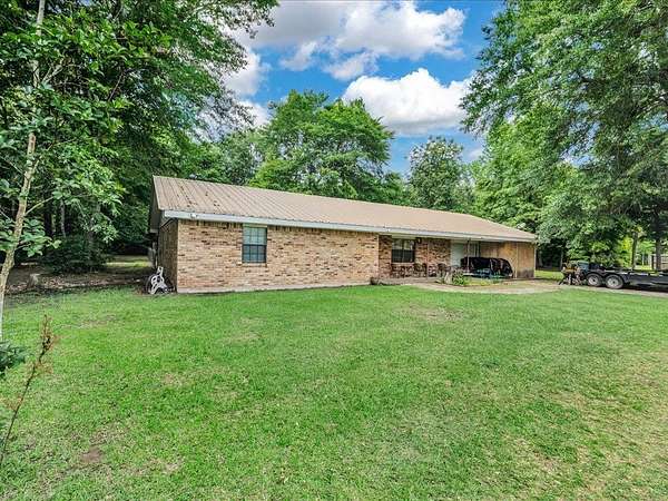 3.14 Acres of Land with Home for Sale in Pollok, Texas