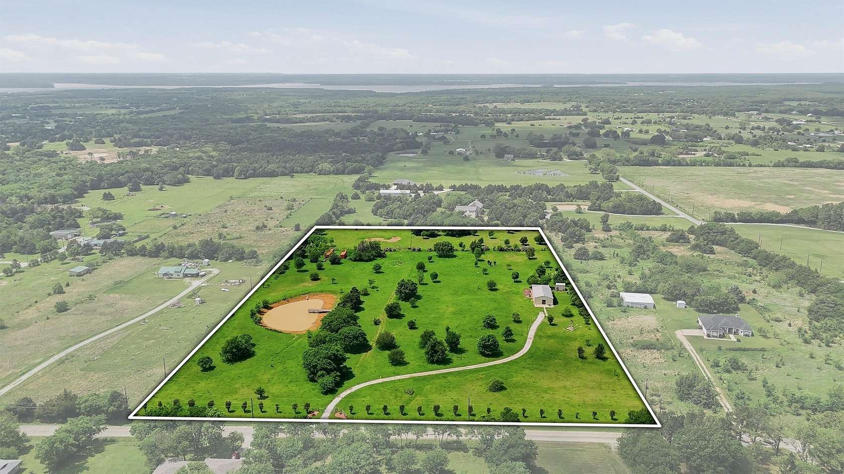 13.7 Acres of Improved Land for Sale in Pottsboro, Texas
