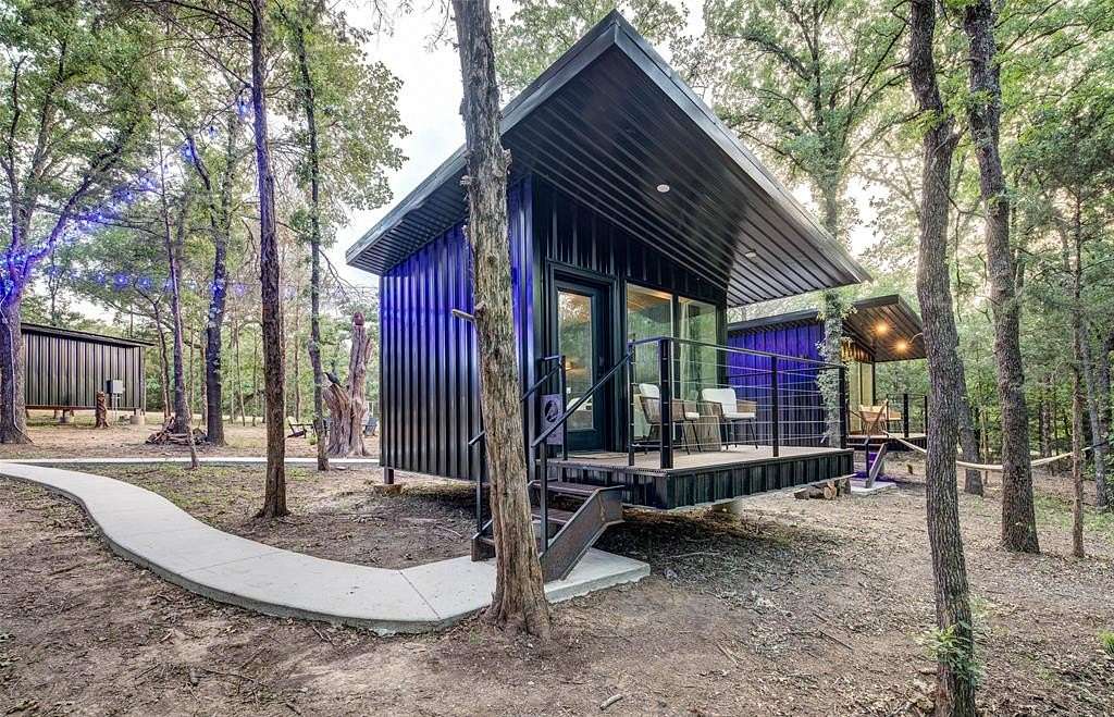 37 Acres of Recreational Land with Home for Sale in Alvord, Texas