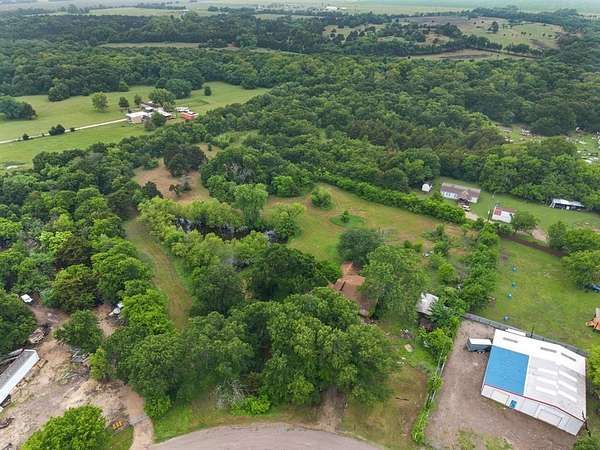 4.62 Acres of Land with Home for Sale in Red Oak, Texas