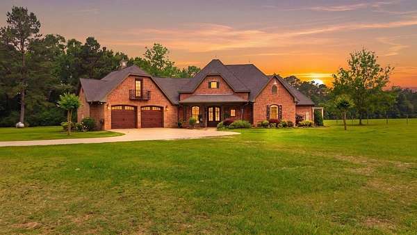 67 Acres of Land with Home for Sale in Buna, Texas