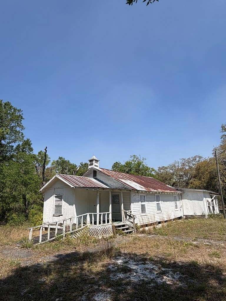 1.2 Acres of Residential Land for Sale in Old Town, Florida