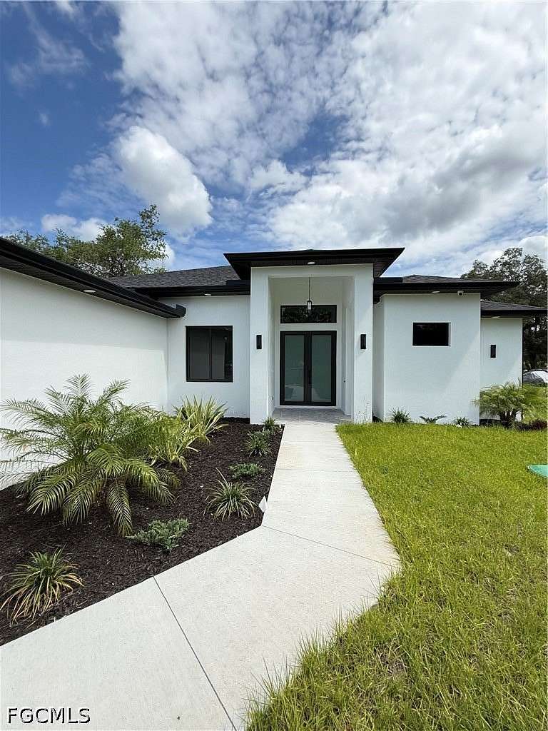 2.27 Acres of Land with Home for Sale in Naples, Florida