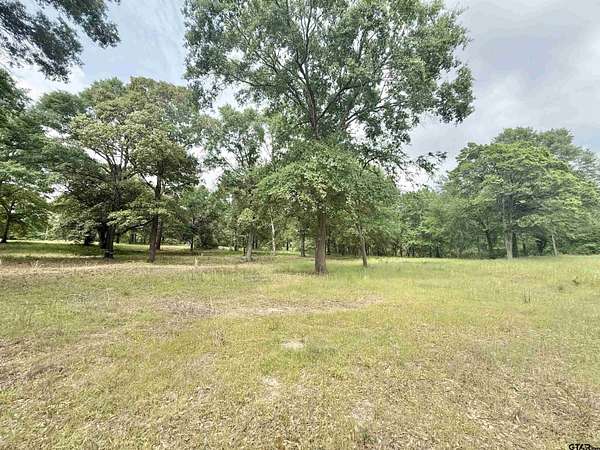 2.37 Acres of Residential Land for Sale in Jacksonville, Texas