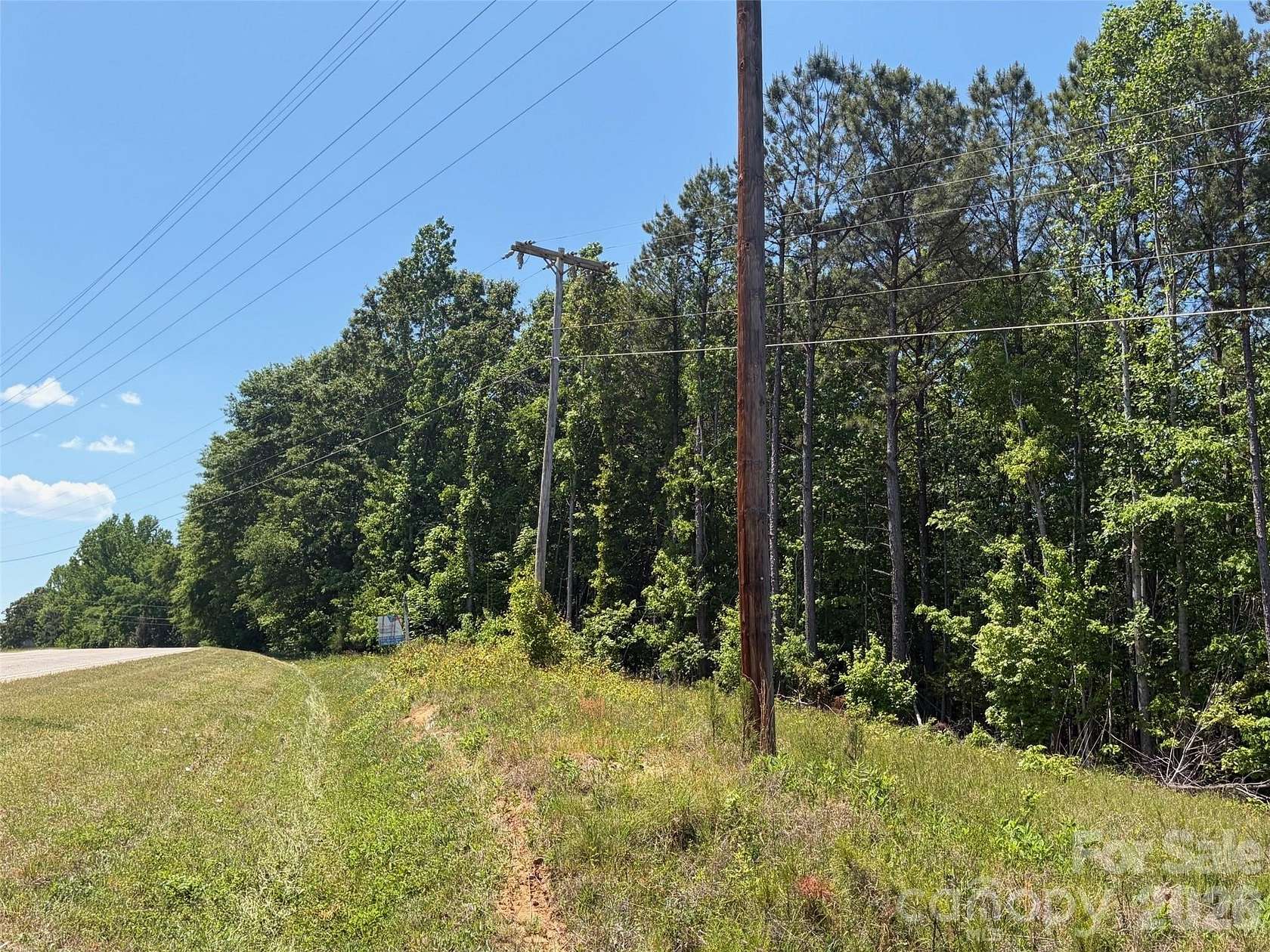 8 Acres of Residential Land for Sale in Union, South Carolina