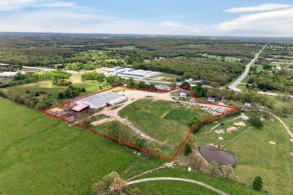 10 Acres of Land with Home for Sale in Lebanon, Missouri