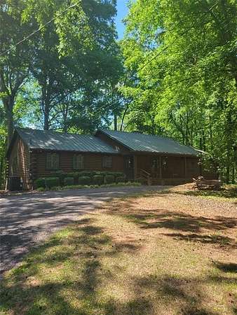18 Acres of Recreational Land with Home for Sale in Salem, Alabama