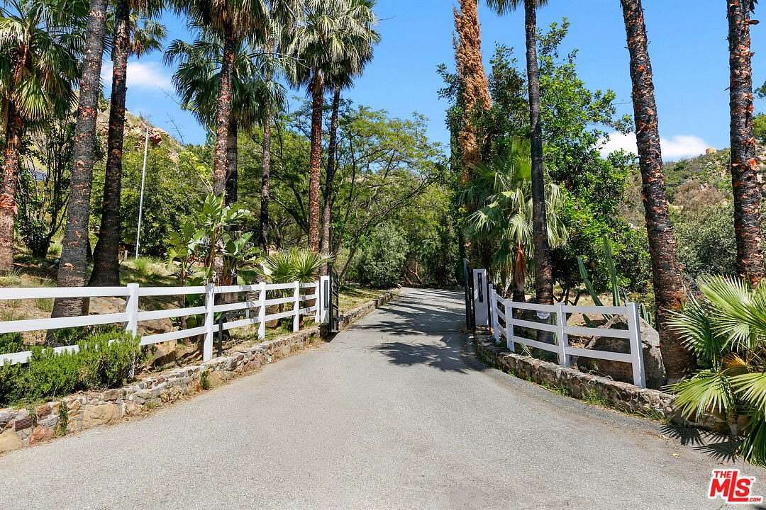 4.89 Acres of Land for Sale in Malibu, California