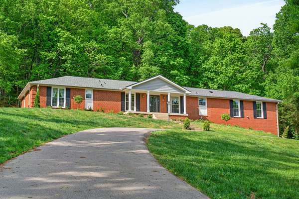 1.67 Acres of Land with Home for Sale in Nashville, Tennessee