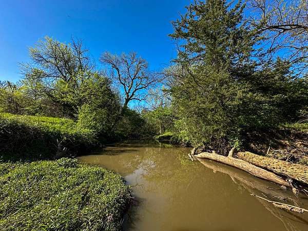 22.3 Acres of Land for Sale in Pomona, Kansas