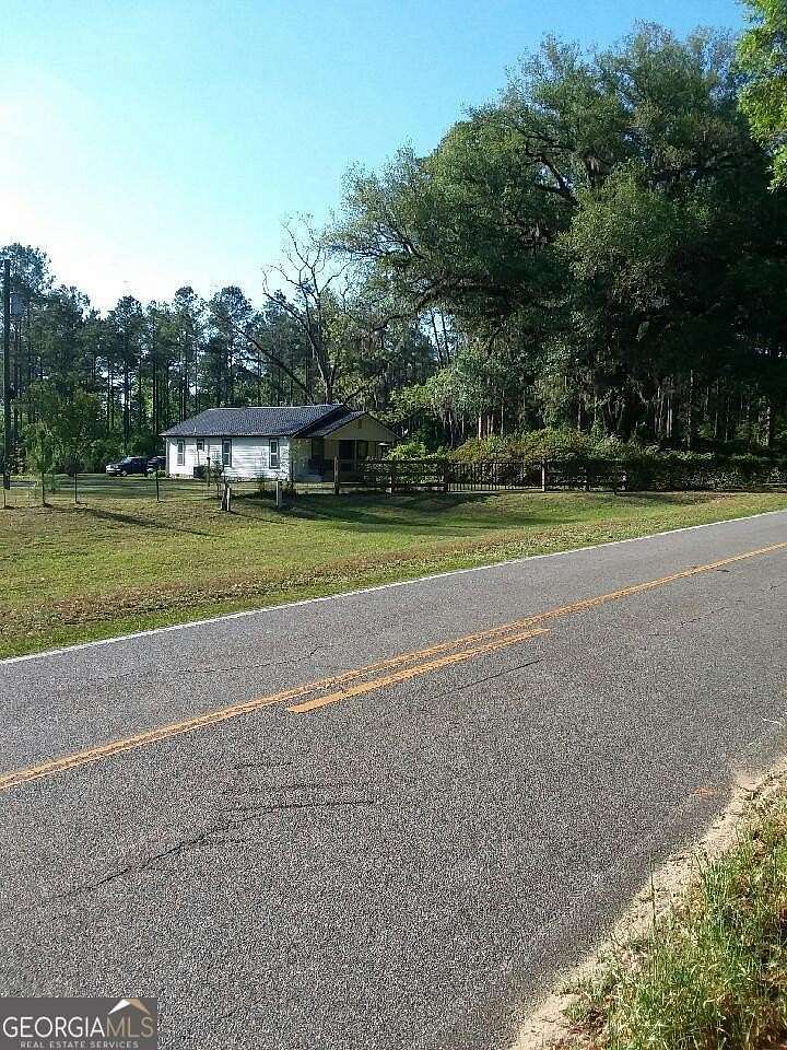 31 Acres of Land with Home for Sale in Cairo, Georgia