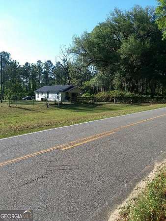 31 Acres of Land with Home for Sale in Cairo, Georgia