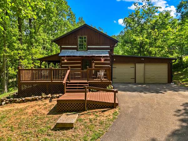 2 Acres of Land with Home for Sale in Dandridge, Tennessee