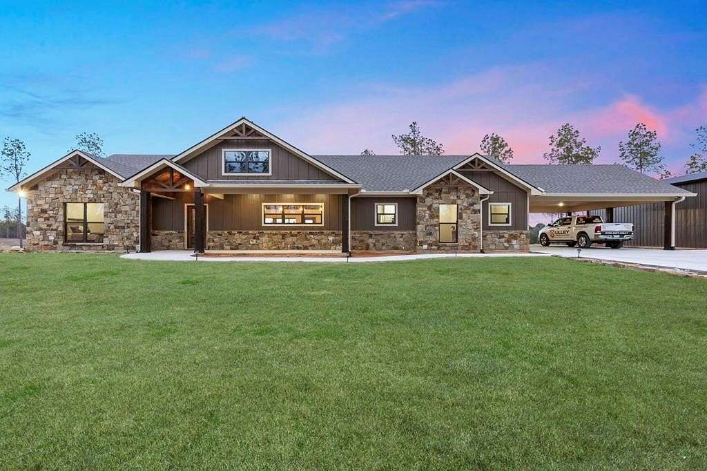 14.8 Acres of Land with Home for Sale in Moscow, Texas