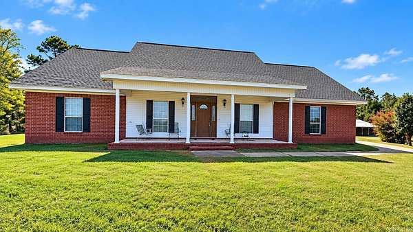 14 Acres of Land with Home for Sale in Star City, Arkansas